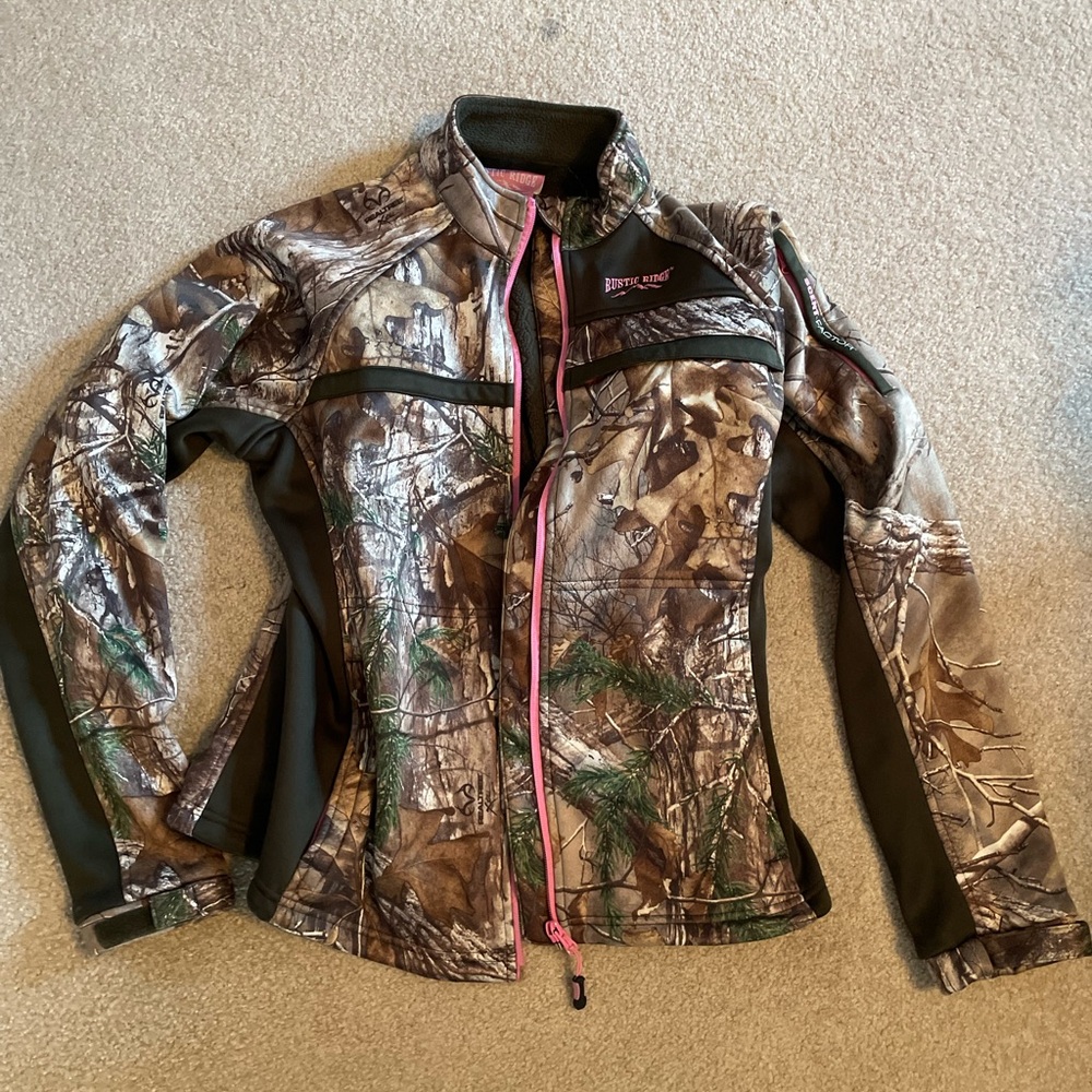 Women’s camo jacket